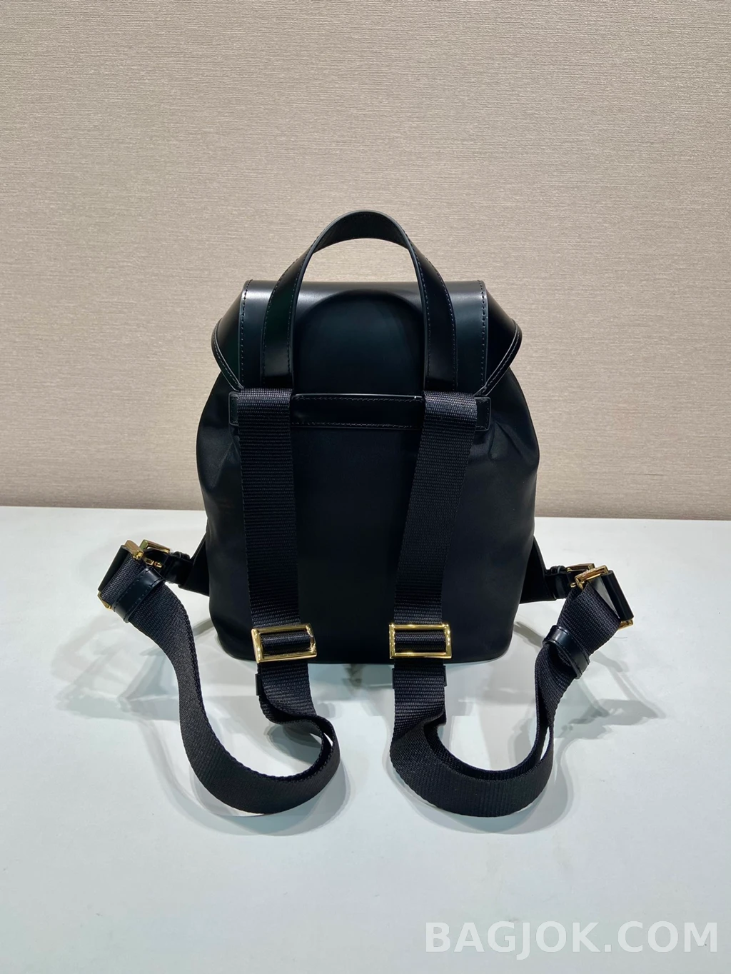 프라다 Prada 리나일론 포켓 백팩 상세 이미지