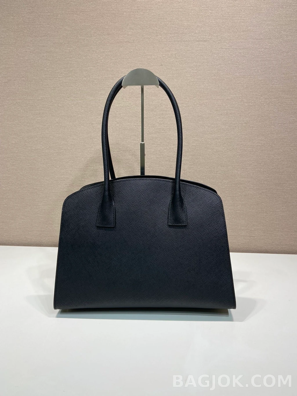 프라다 Prada 사피아노 레더 탑 롱핸들백 상세 이미지