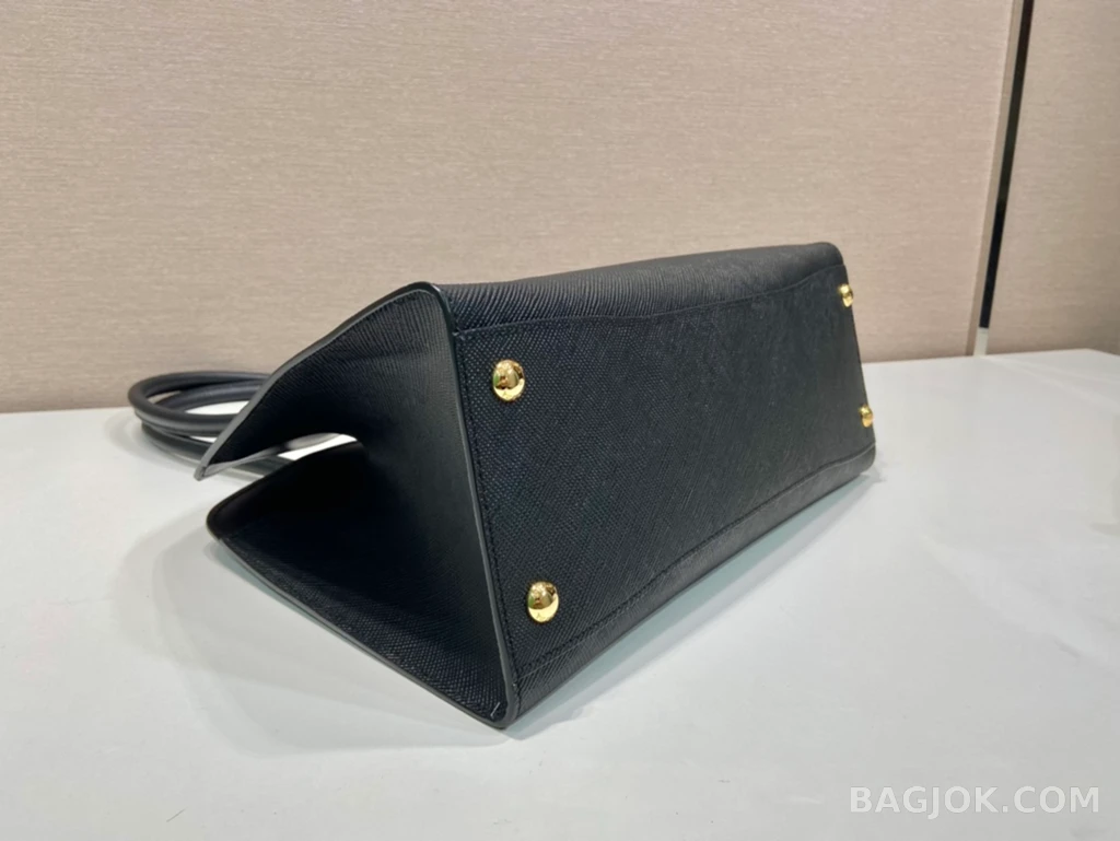 프라다 Prada 사피아노 레더 탑 롱핸들백 상세 이미지