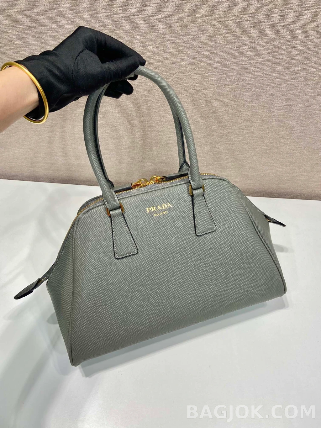 프라다 Prada 사피아노 돔 탑핸들 쉘 토트백 상세 이미지