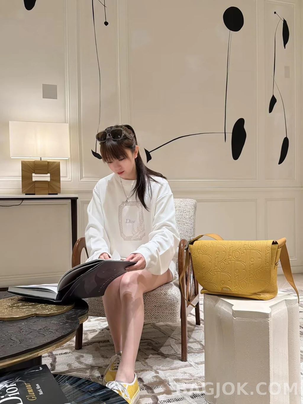 디올 디올 허밍버드 자수 맨투맨 상세 이미지