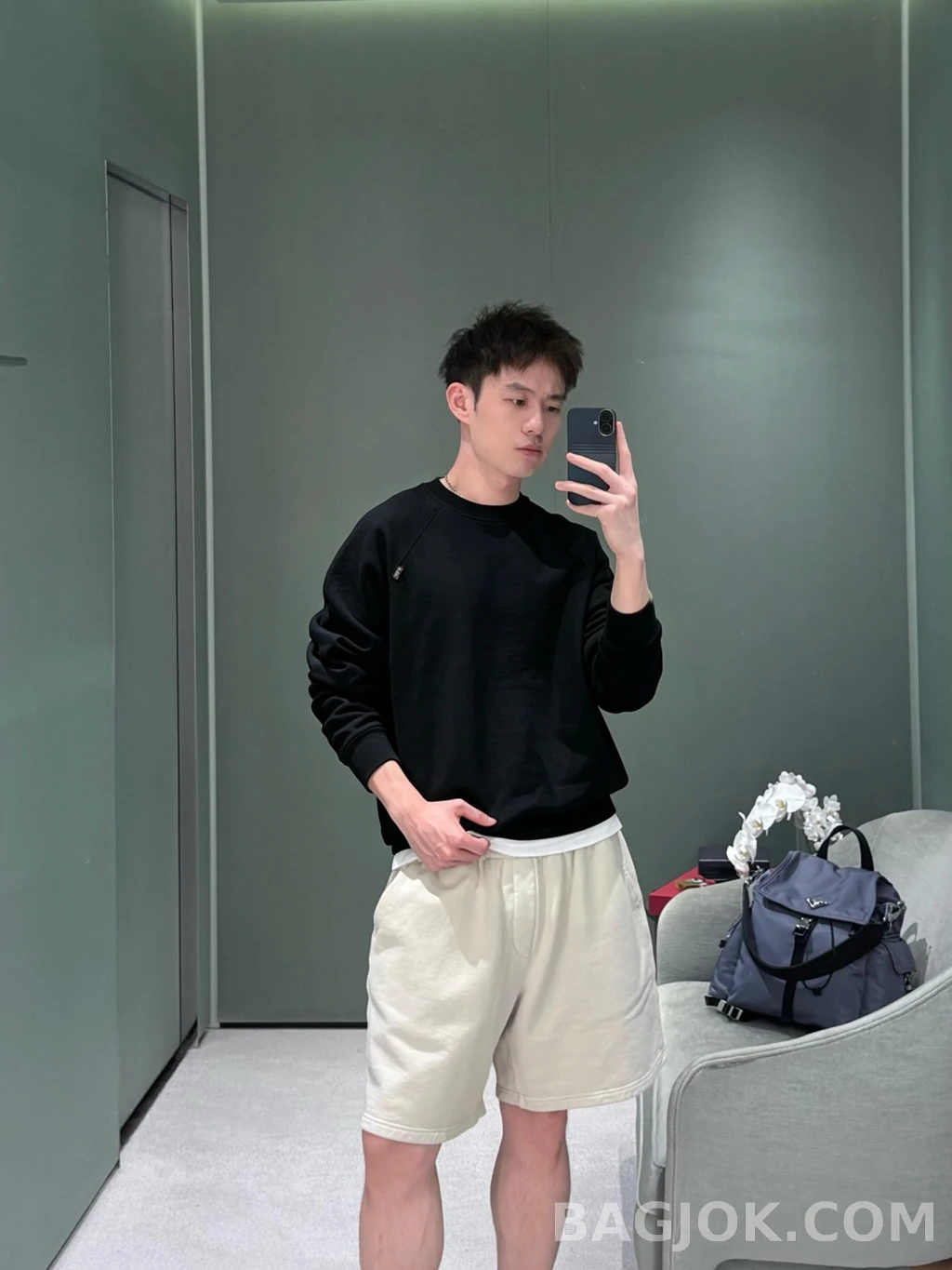 프라다 프라다 스몰로고 맨투맨 상세 이미지