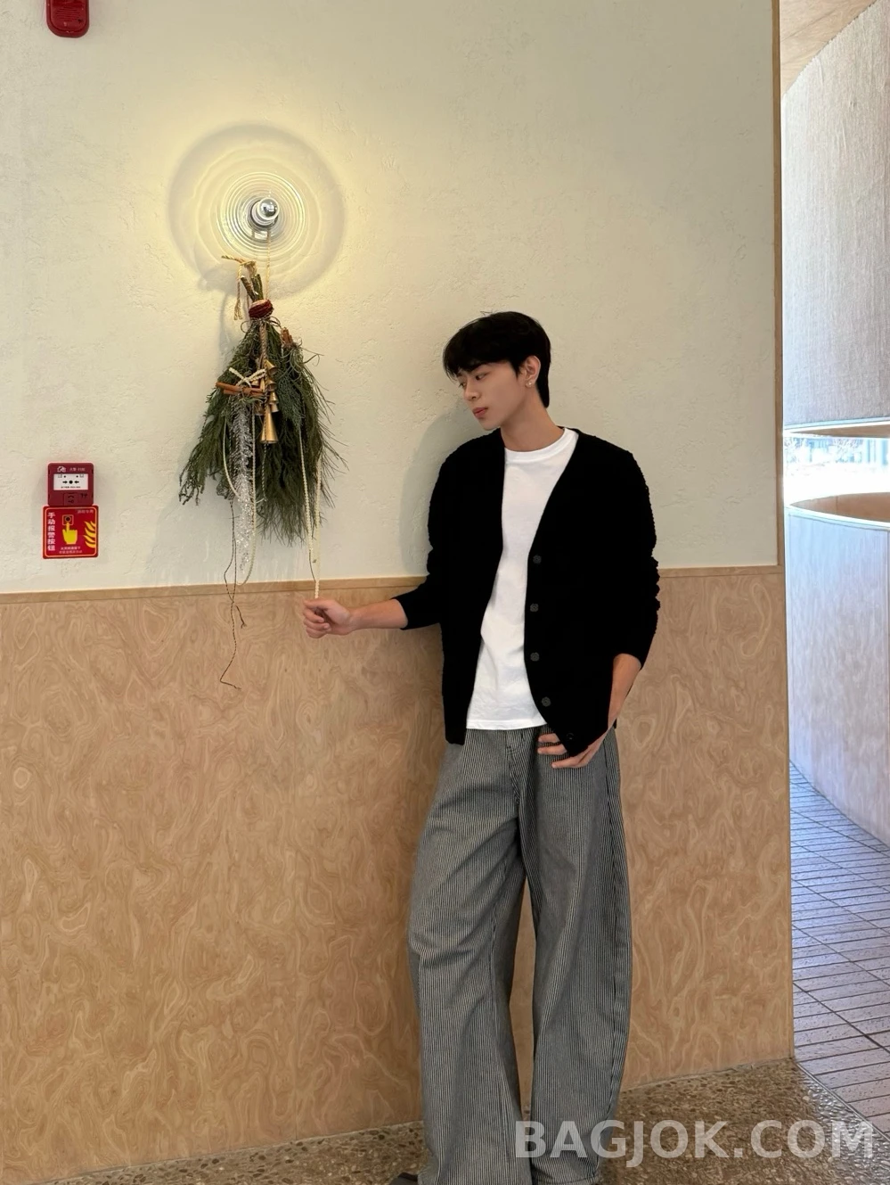 펜디 펜디 텍스처 니트 가디건 상세 이미지