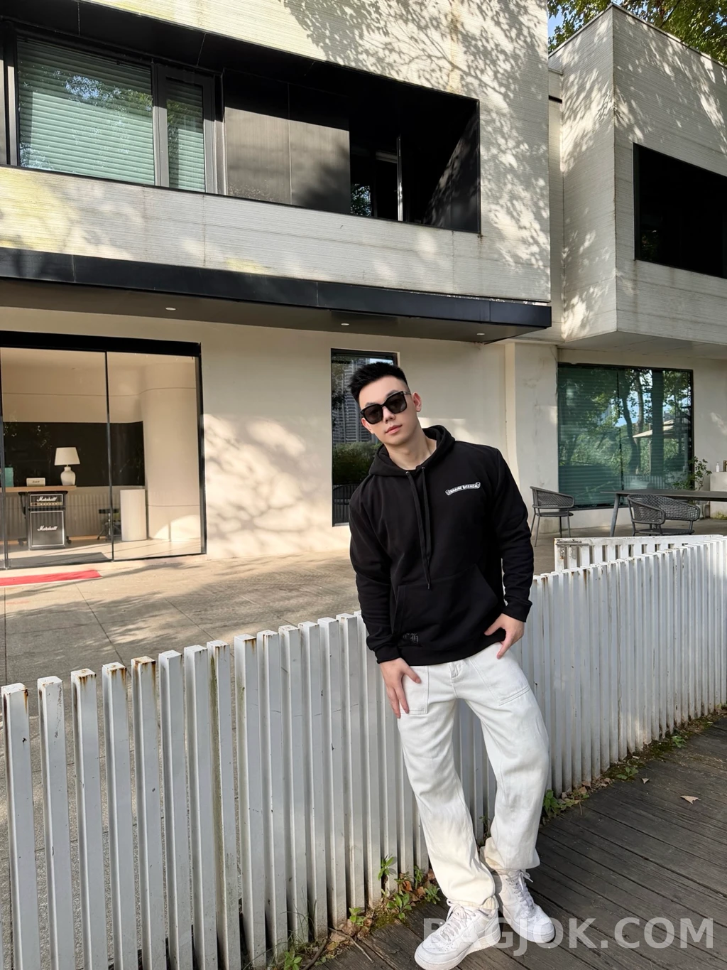 크롬하츠 크롬하츠 세인트바스 후드티 상세 이미지