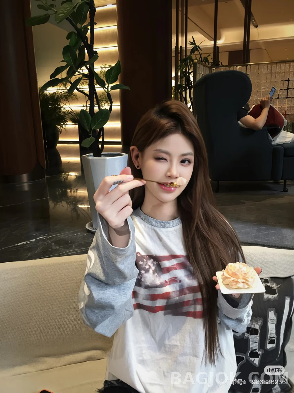 크롬하츠 크롬하츠 성조기 래글런 긴팔티 상세 이미지