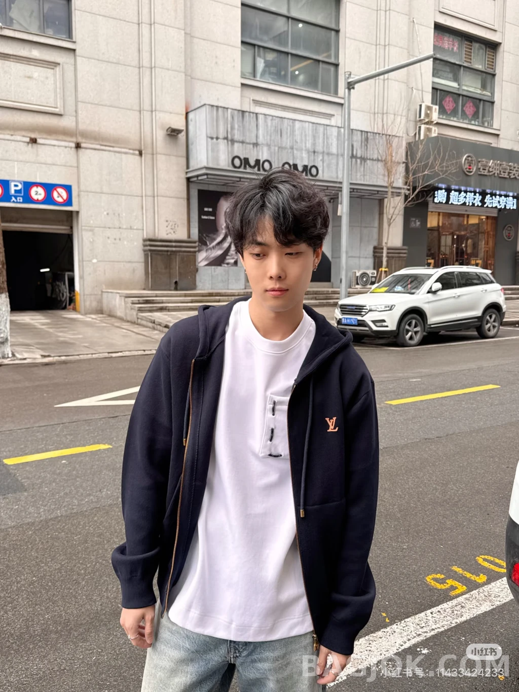 null 루이비통 골드 로고 후드집업 상세 이미지