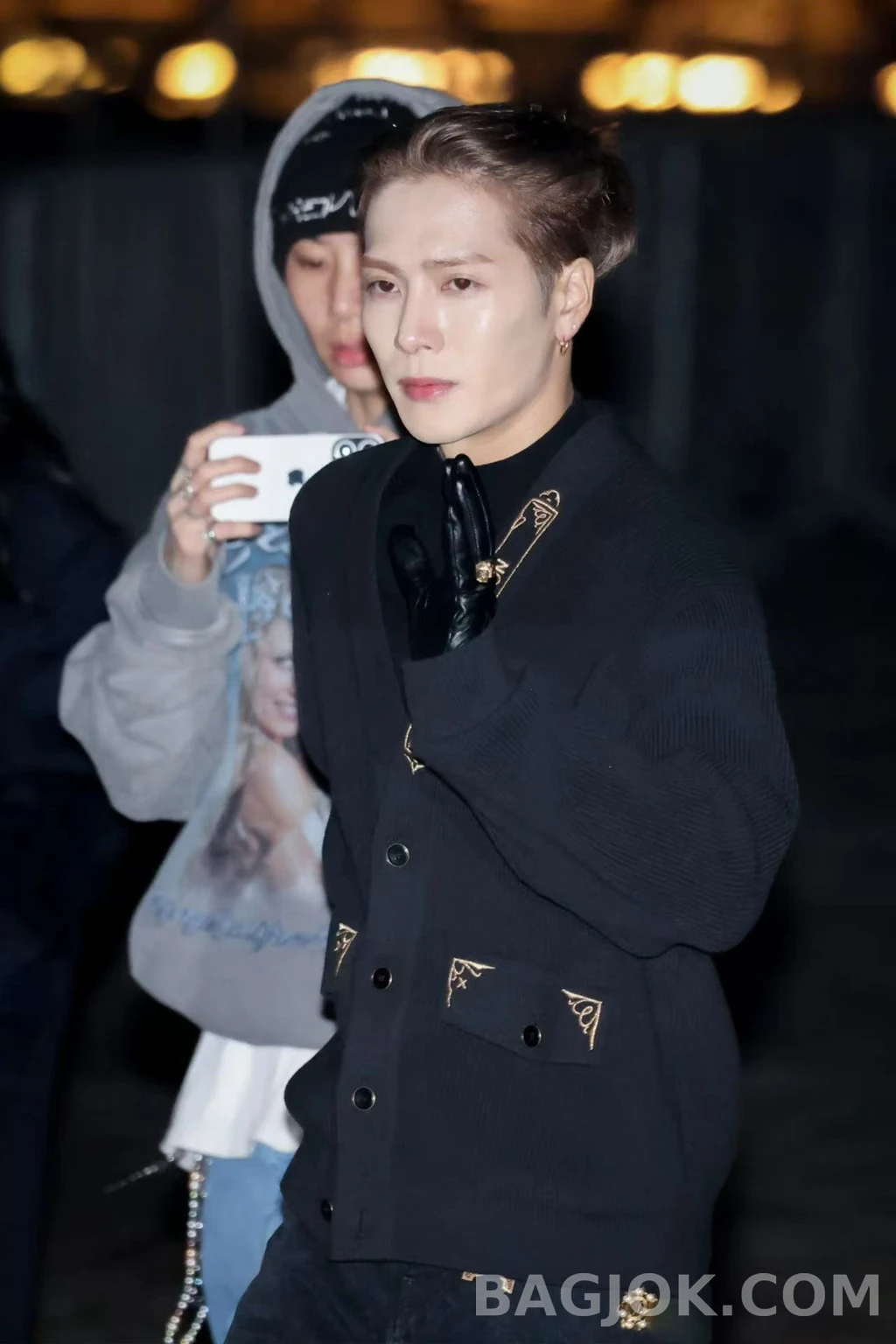 루이비통 루이비통 골드 자수 니트 가디건 상세 이미지