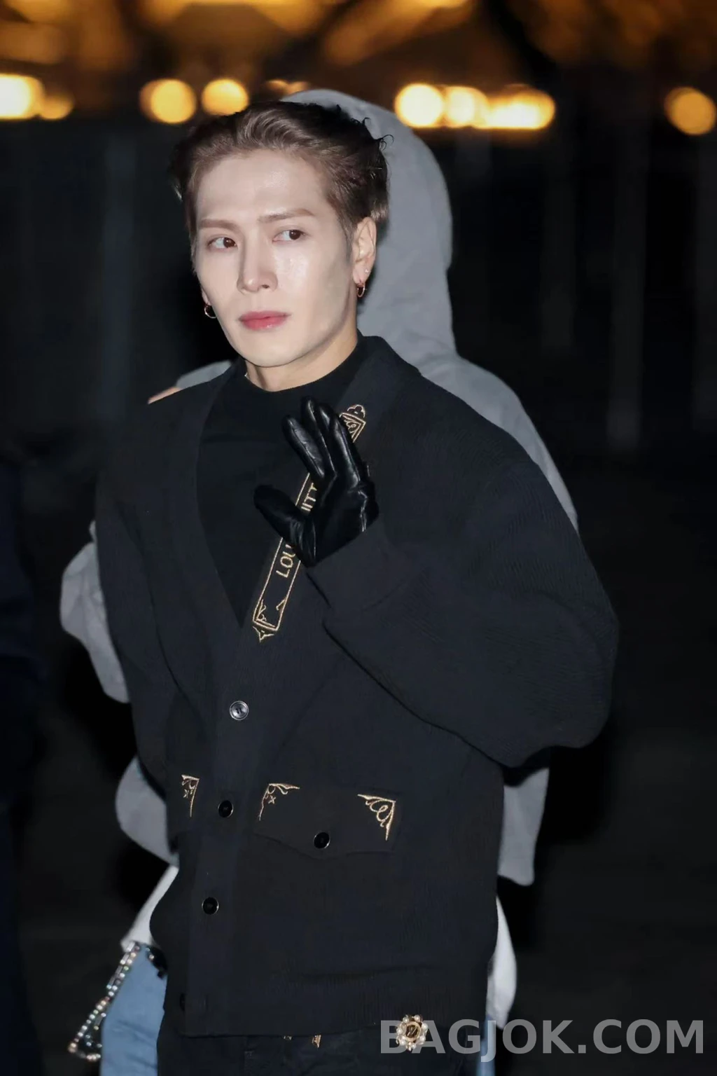 루이비통 루이비통 골드 자수 니트 가디건 상세 이미지