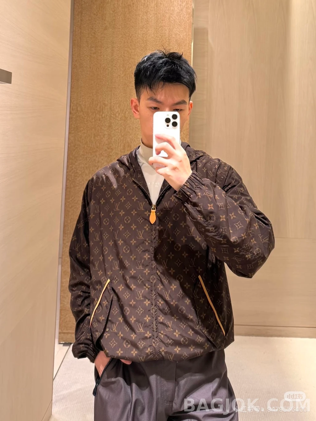 루이비통 루이비통 모노그램 후드 집업 재킷 상세 이미지