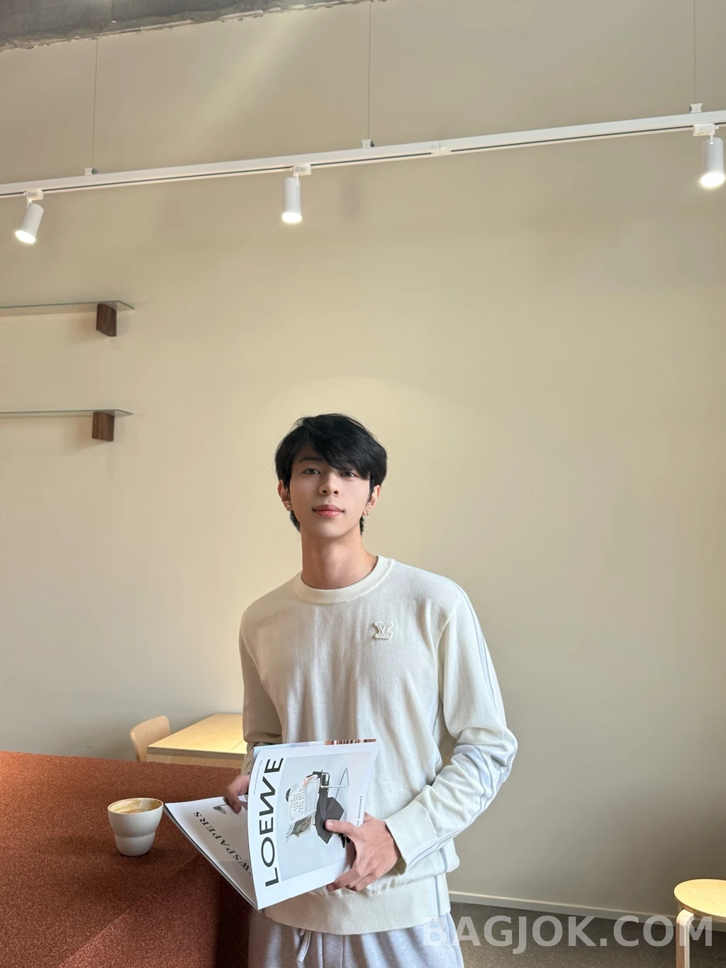 루이비통 루이비통 슬리브 그래픽 니트 스웨터 상세 이미지