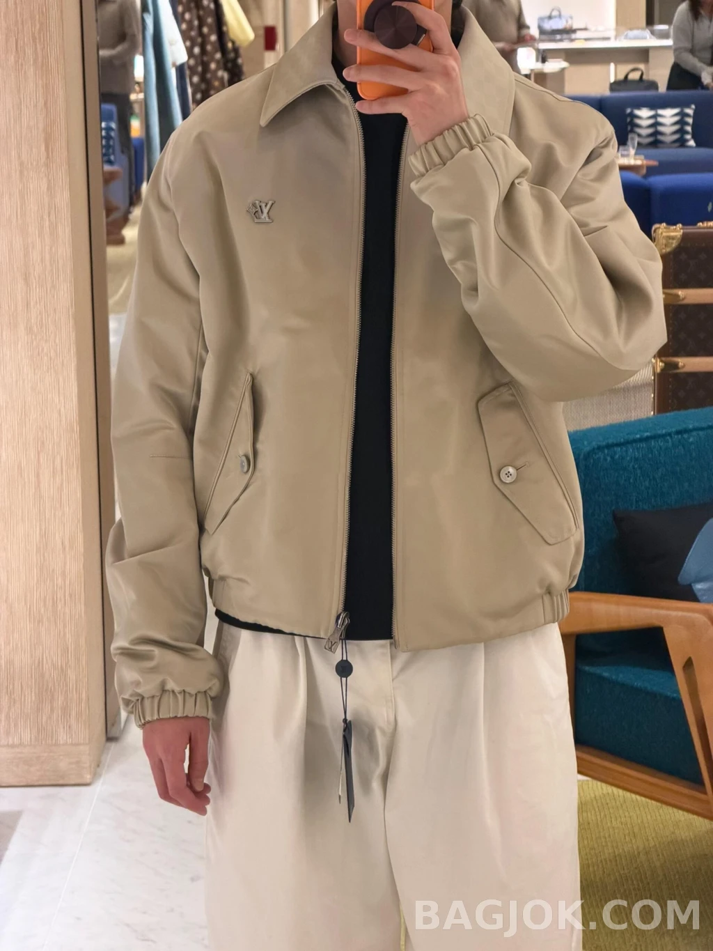 루이비통 루이비통 양면 모노그램 집업재킷 상세 이미지