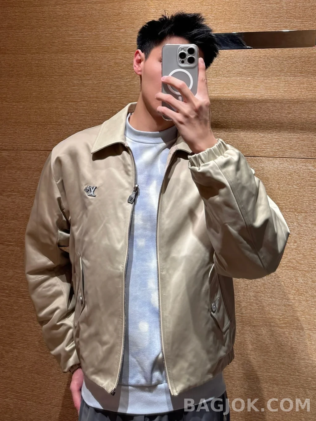 루이비통 루이비통 양면 모노그램 집업재킷 상세 이미지