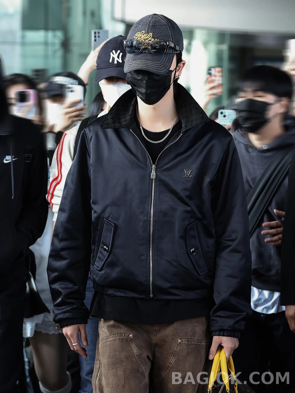 루이비통 루이비통 양면 모노그램 집업재킷 상세 이미지