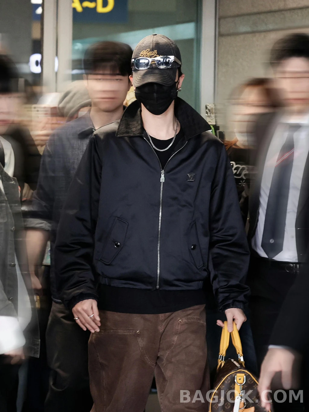 루이비통 루이비통 양면 모노그램 집업재킷 상세 이미지