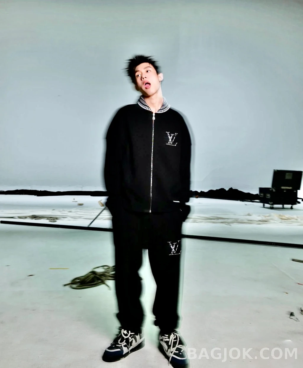 루이비통 루이비통 컬러 로고 니트 팬츠 상세 이미지