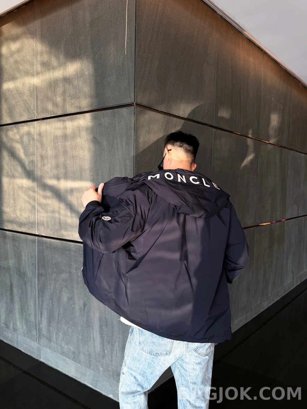 몽클레어 몽클레어 후드 레터링 바람막이 상세 이미지