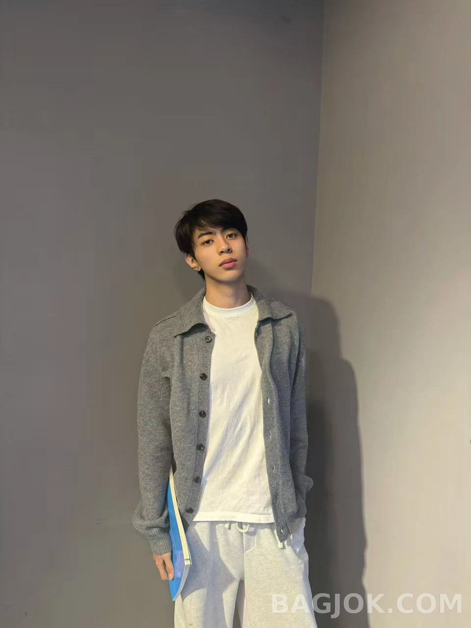 버버리 버버키 카라 니트 가디건 상세 이미지