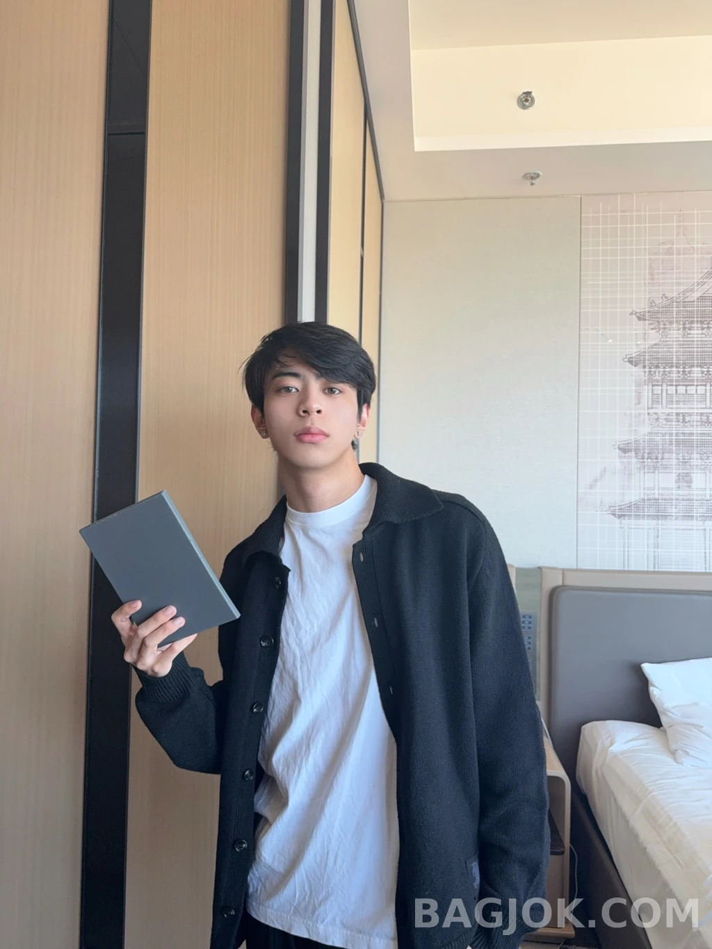 버버리 버버키 카라 니트 가디건 상세 이미지