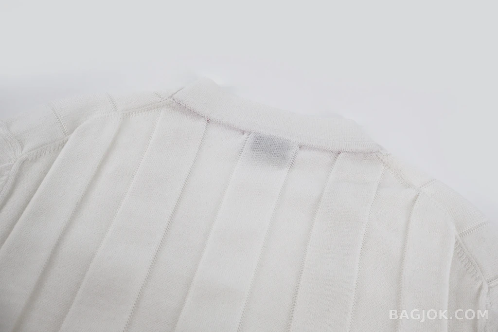 브루넬로 쿠치넬리 브루넬로쿠치넬리 V넥 가디건 상세 이미지