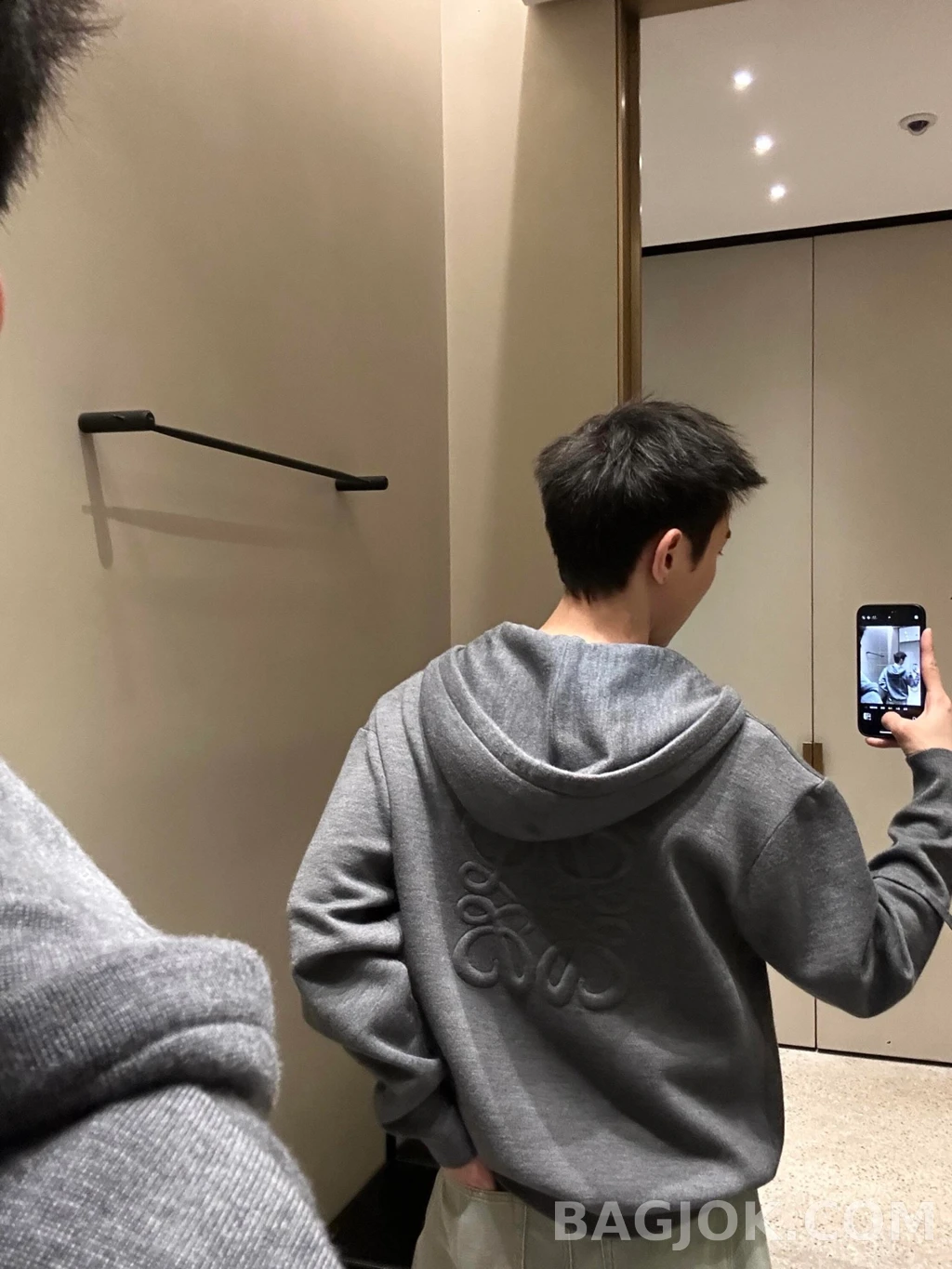 로에베 로에베 백로고 후드 집업 상세 이미지