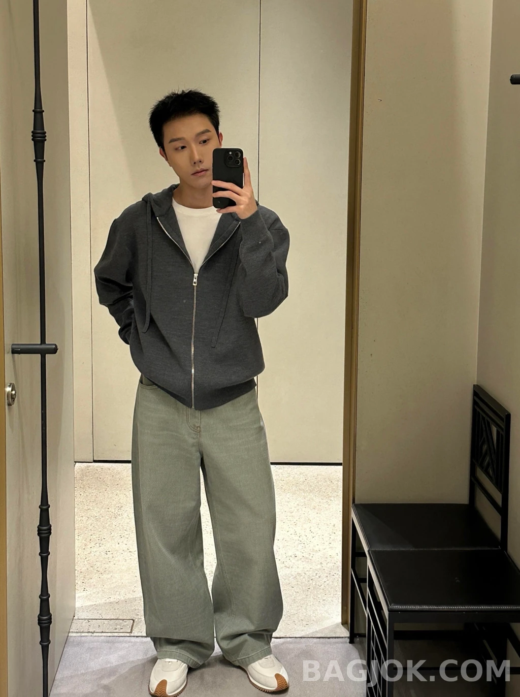 로에베 로에베 백로고 후드 집업 상세 이미지