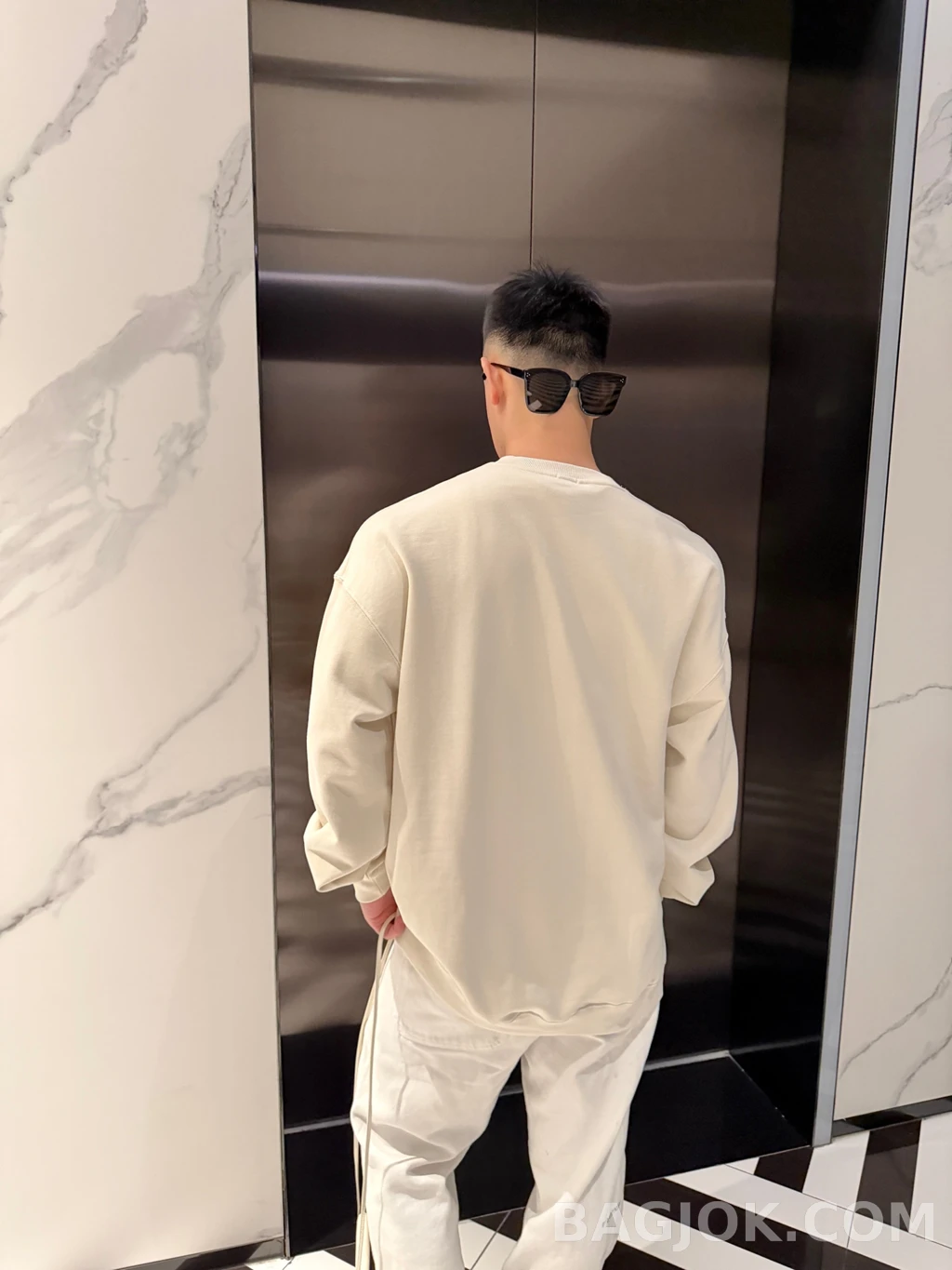 로에베 로에베 워싱 맨투맨 상세 이미지