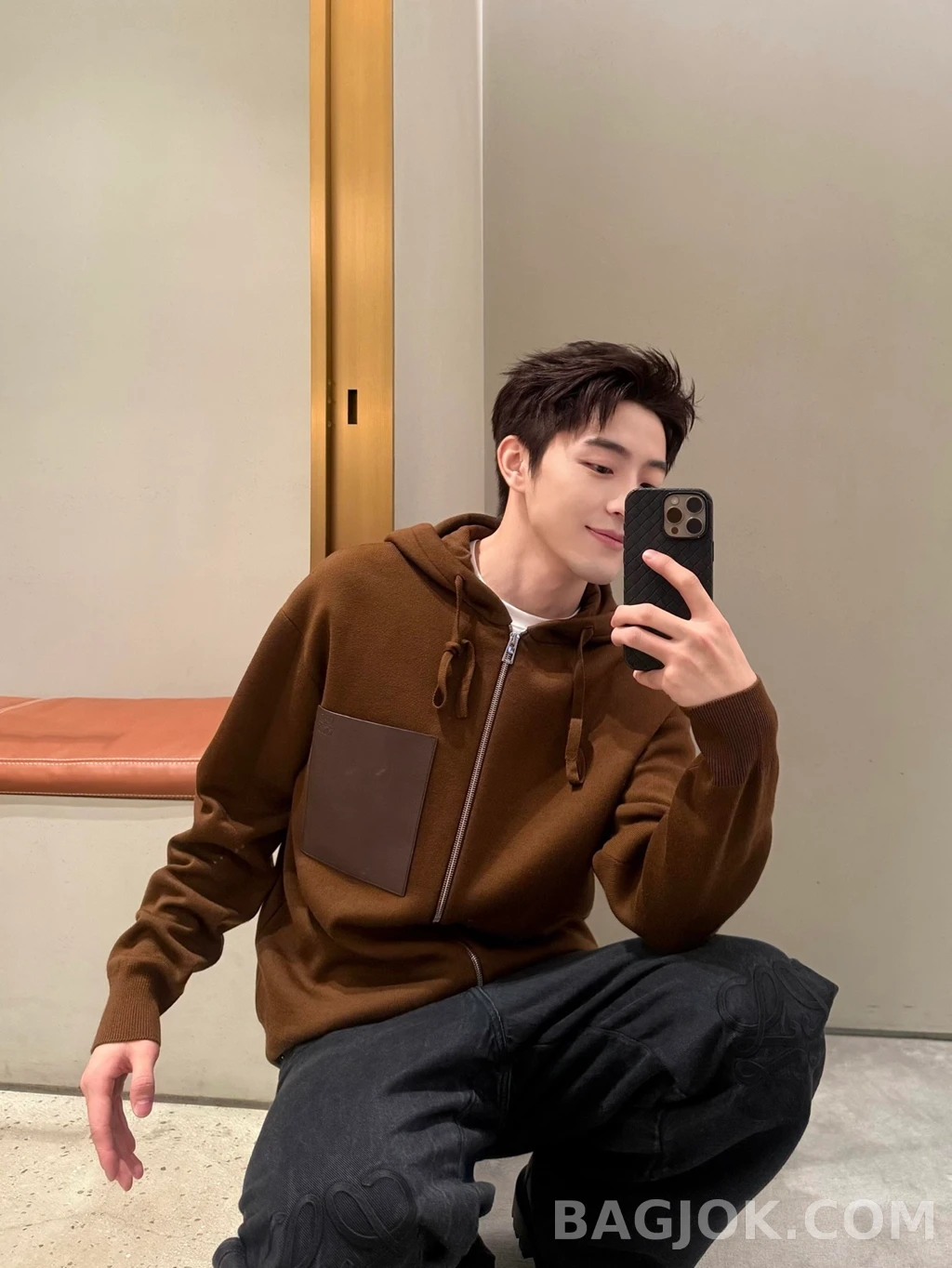 로에베 로에베 포켓 후드 집업 상세 이미지