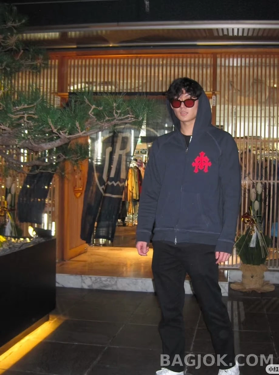 크롬하츠 크롬하츠 크로스 후드 집업 상세 이미지