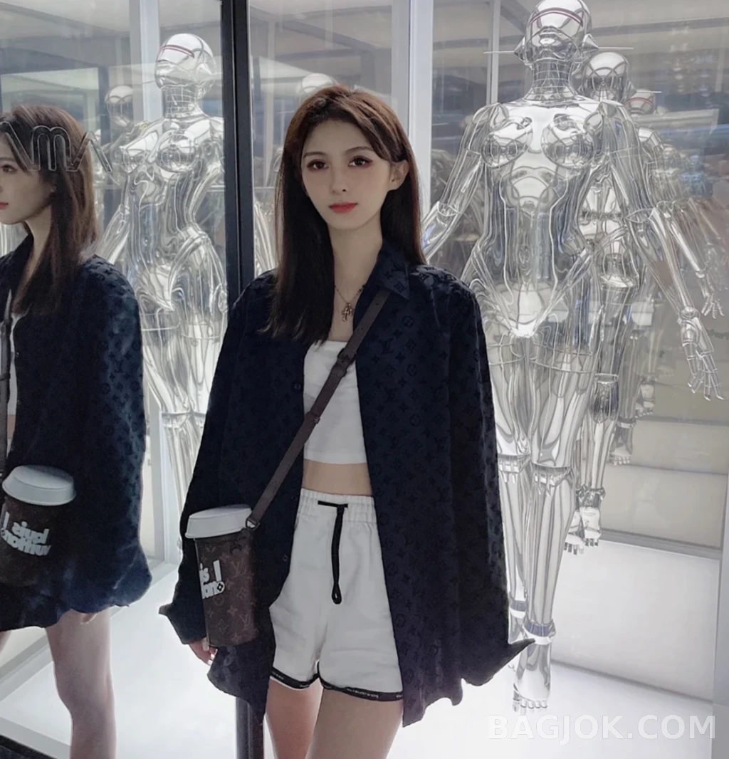루이비통 루이비통 모노그램 셔츠 상세 이미지