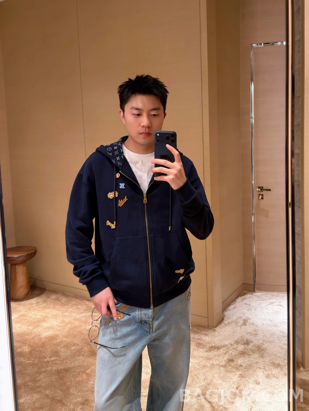 루이비통 루이비통 뱃지 후드 집업 상세 이미지