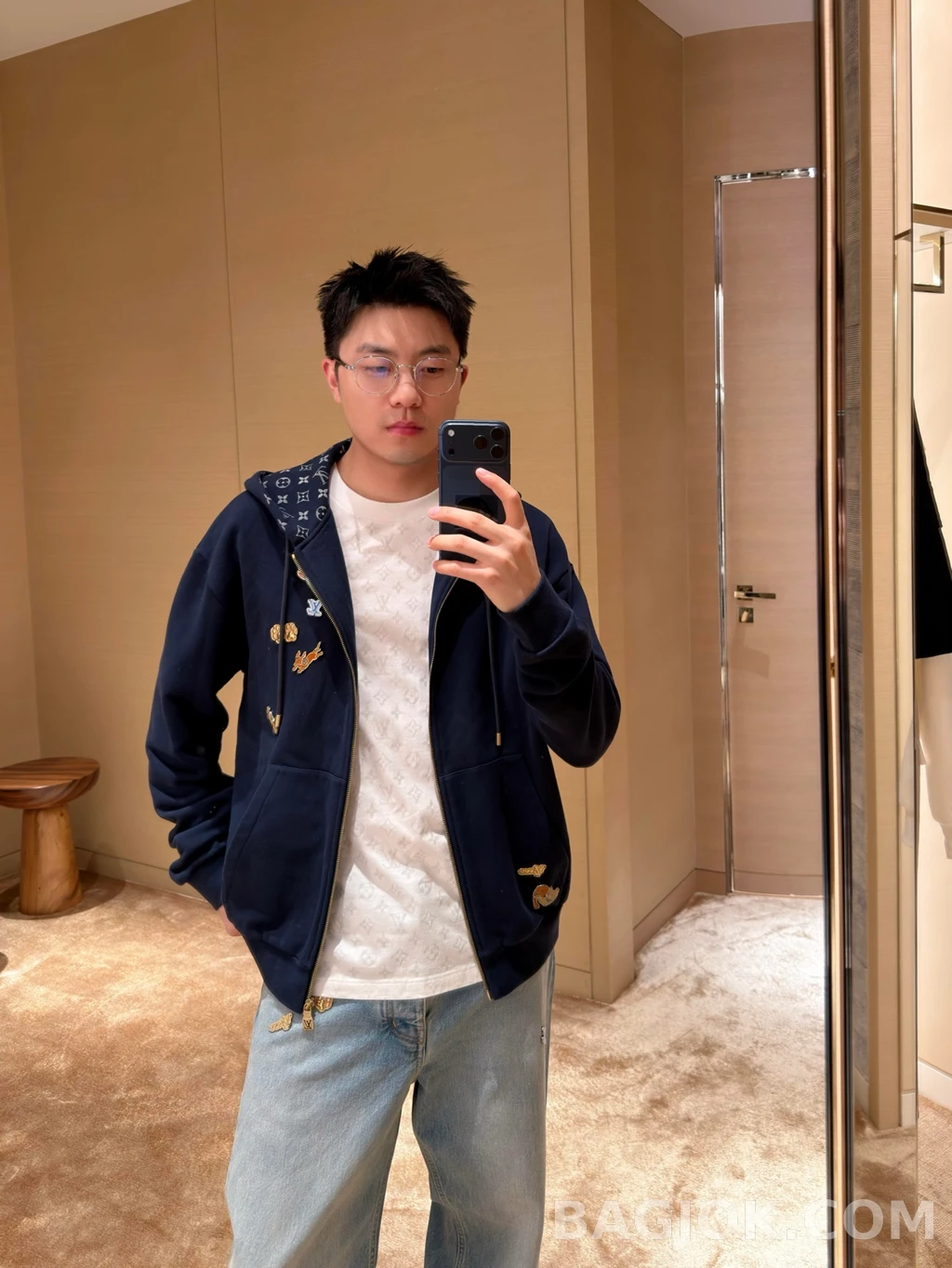 루이비통 루이비통 뱃지 후드 집업 상세 이미지