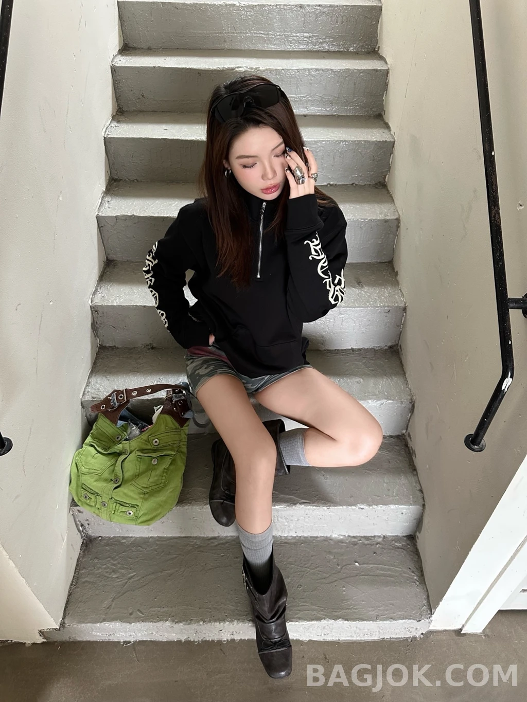 크롬하츠 크롬하츠 CH 하프집업 맨투맨 상세 이미지