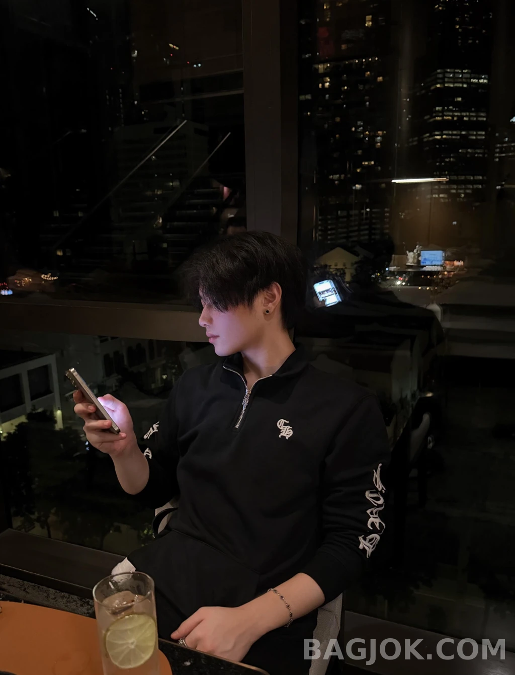 크롬하츠 크롬하츠 CH 하프집업 맨투맨 상세 이미지