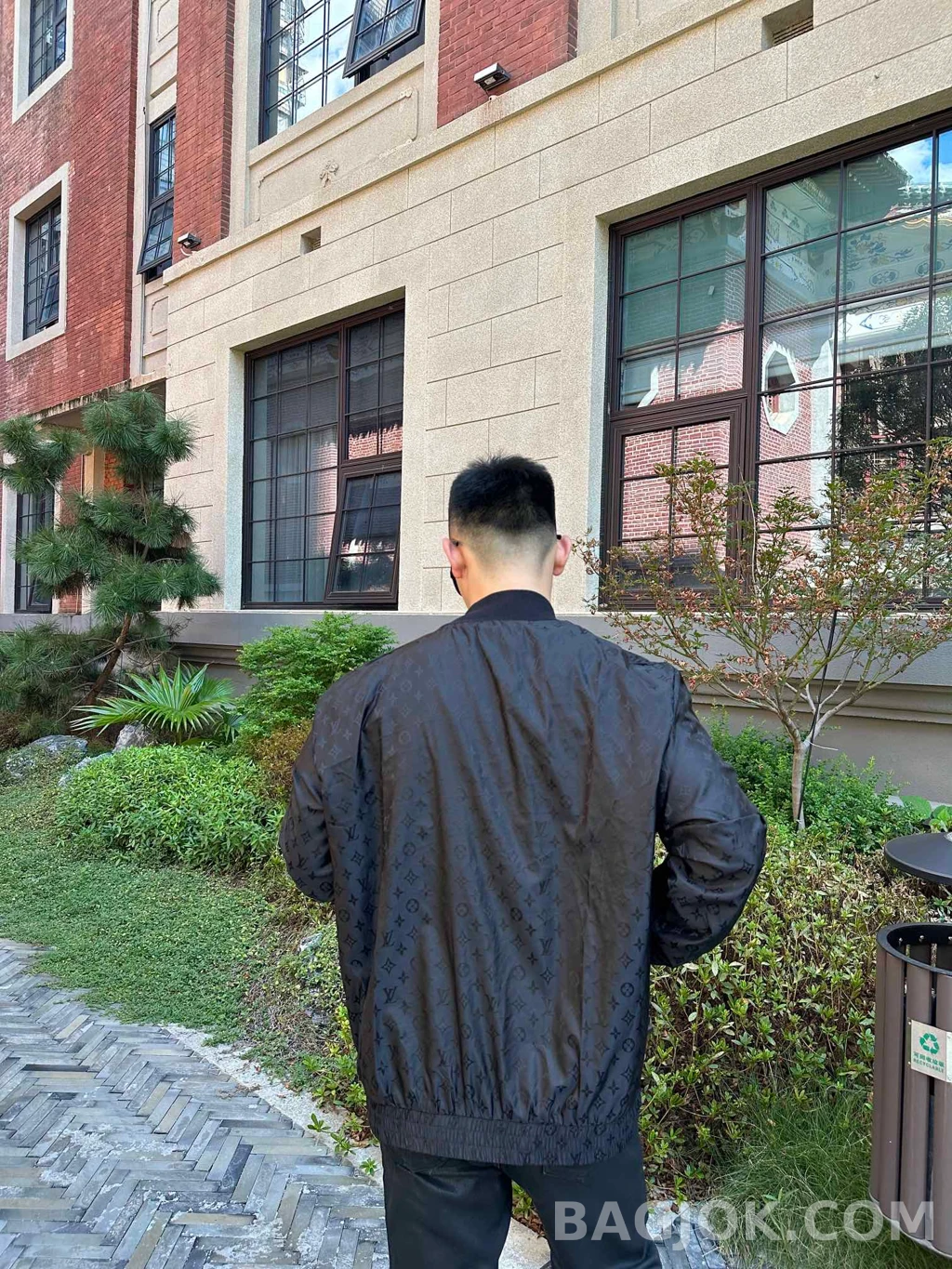 루이비통 루이비통 톤온톤 모노그램 블루종 상세 이미지
