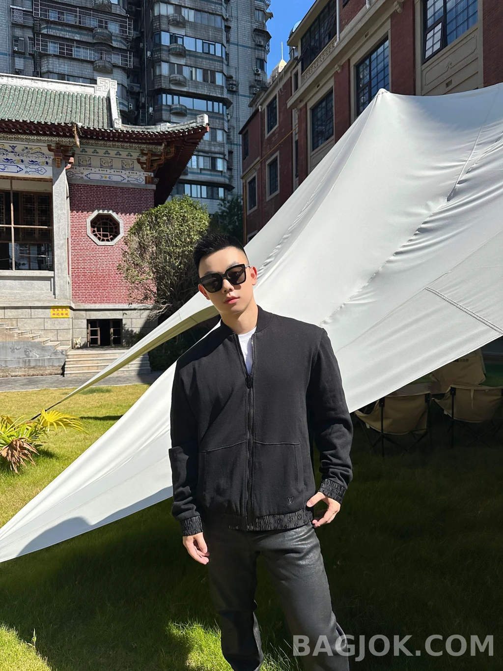 루이비통 루이비통 톤온톤 모노그램 블루종 상세 이미지