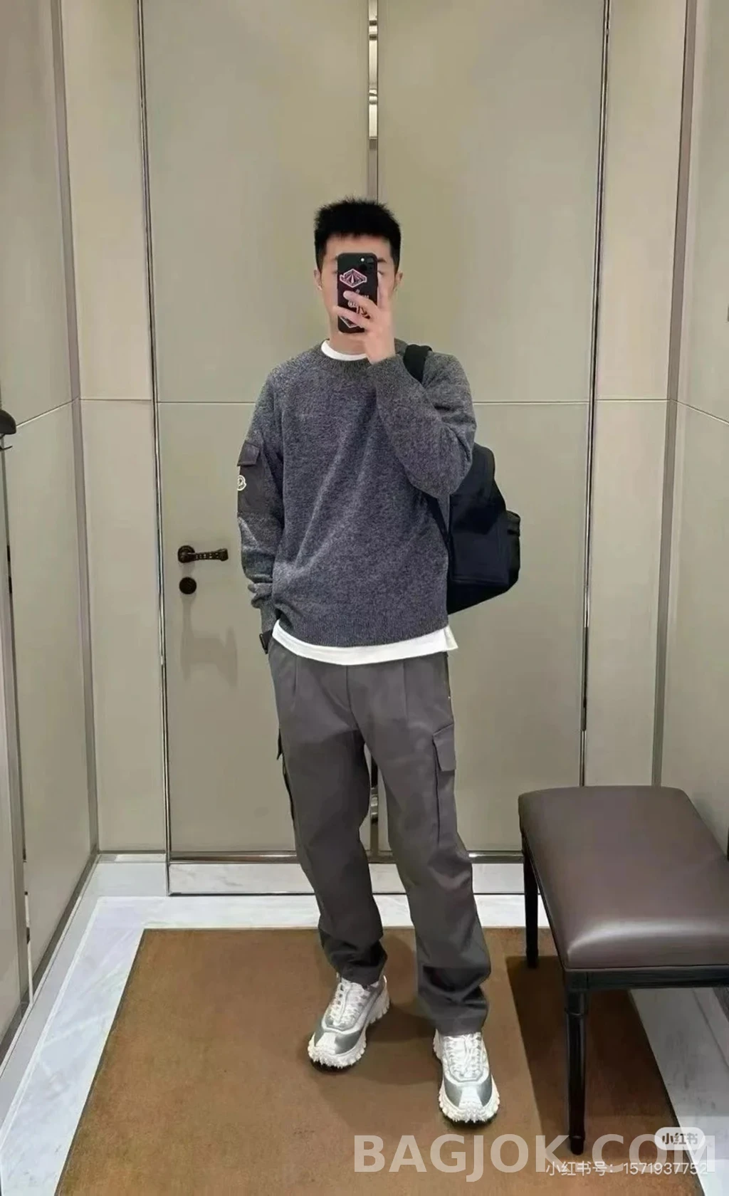 null 몽클레어 슬리브패치 니트 상세 이미지