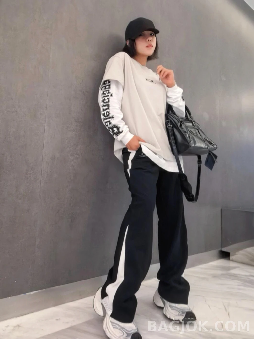 발렌시아가 발렌시아가 더블 레이어 티 상세 이미지