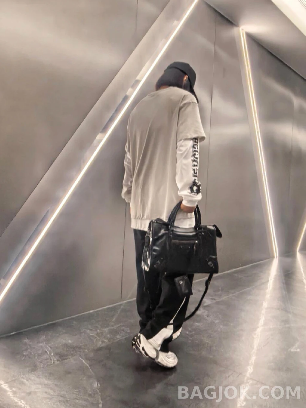 발렌시아가 발렌시아가 더블 레이어 티 상세 이미지