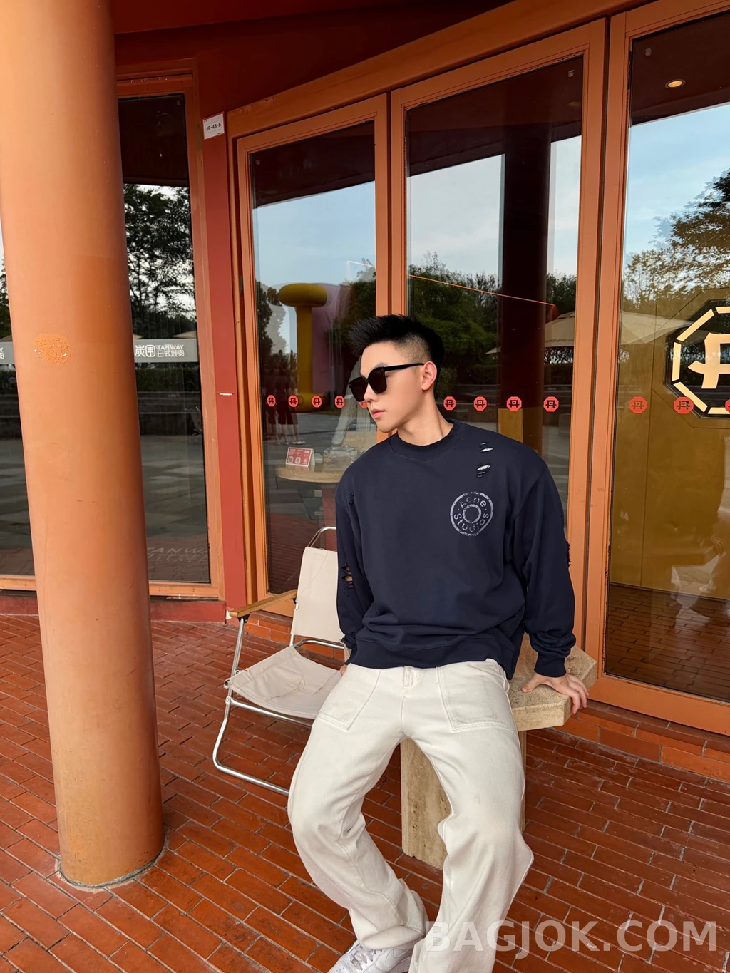 아크네 스튜디오 아크네 스튜디오 스탬프 로고 맨투맨 상세 이미지