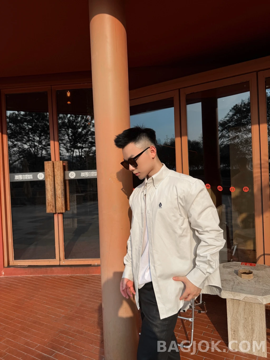 프라다 프라다 로고 셔츠 상세 이미지