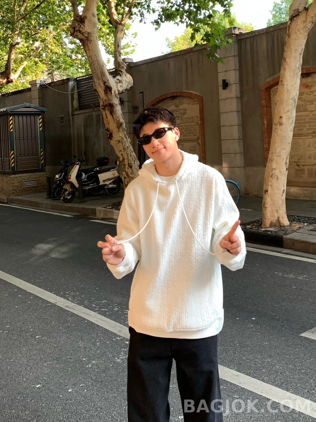 디올 디올 오블리크 후드티 상세 이미지