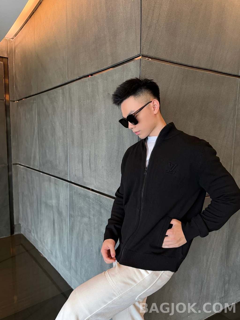 루이비통 루이비통 LV  니트 집업 상세 이미지