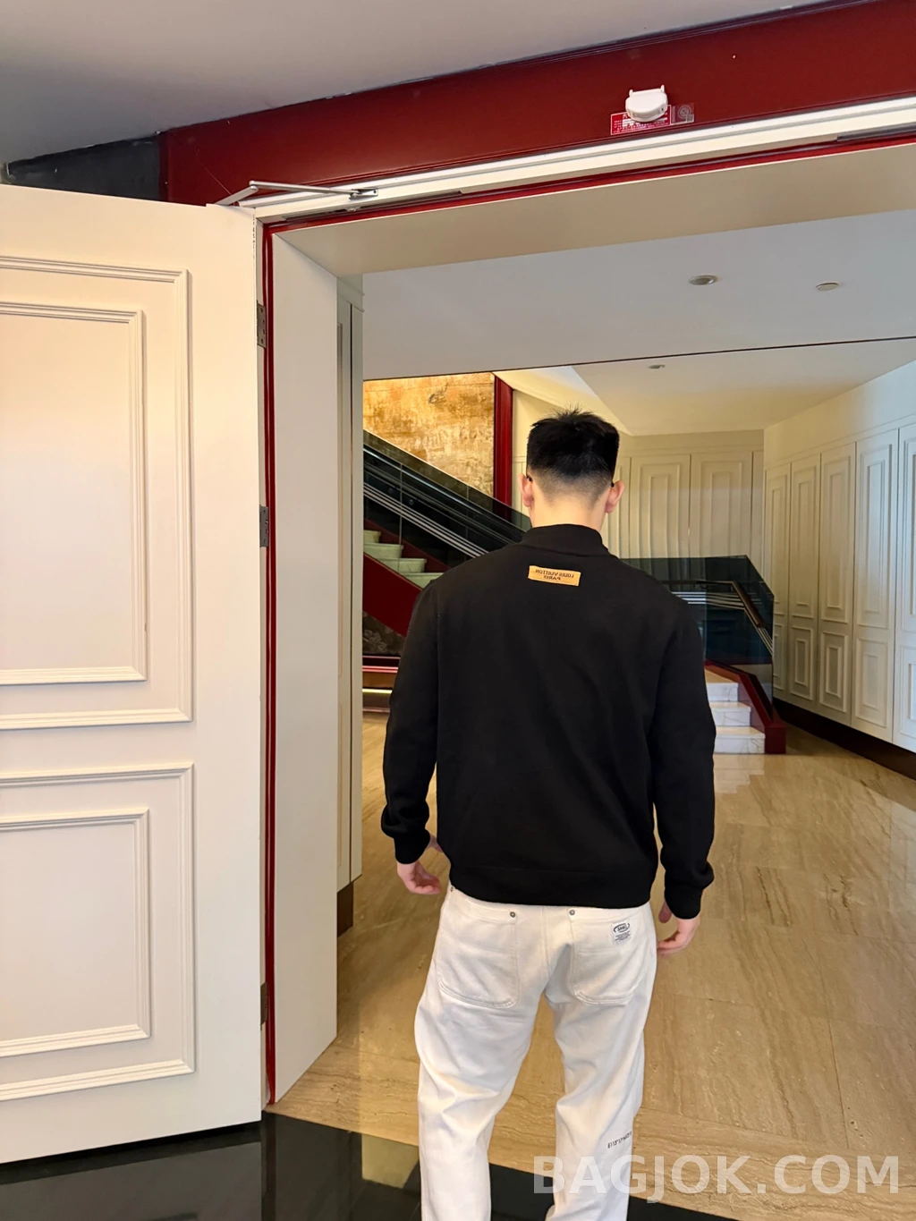 루이비통 루이비통 LV  니트 집업 상세 이미지