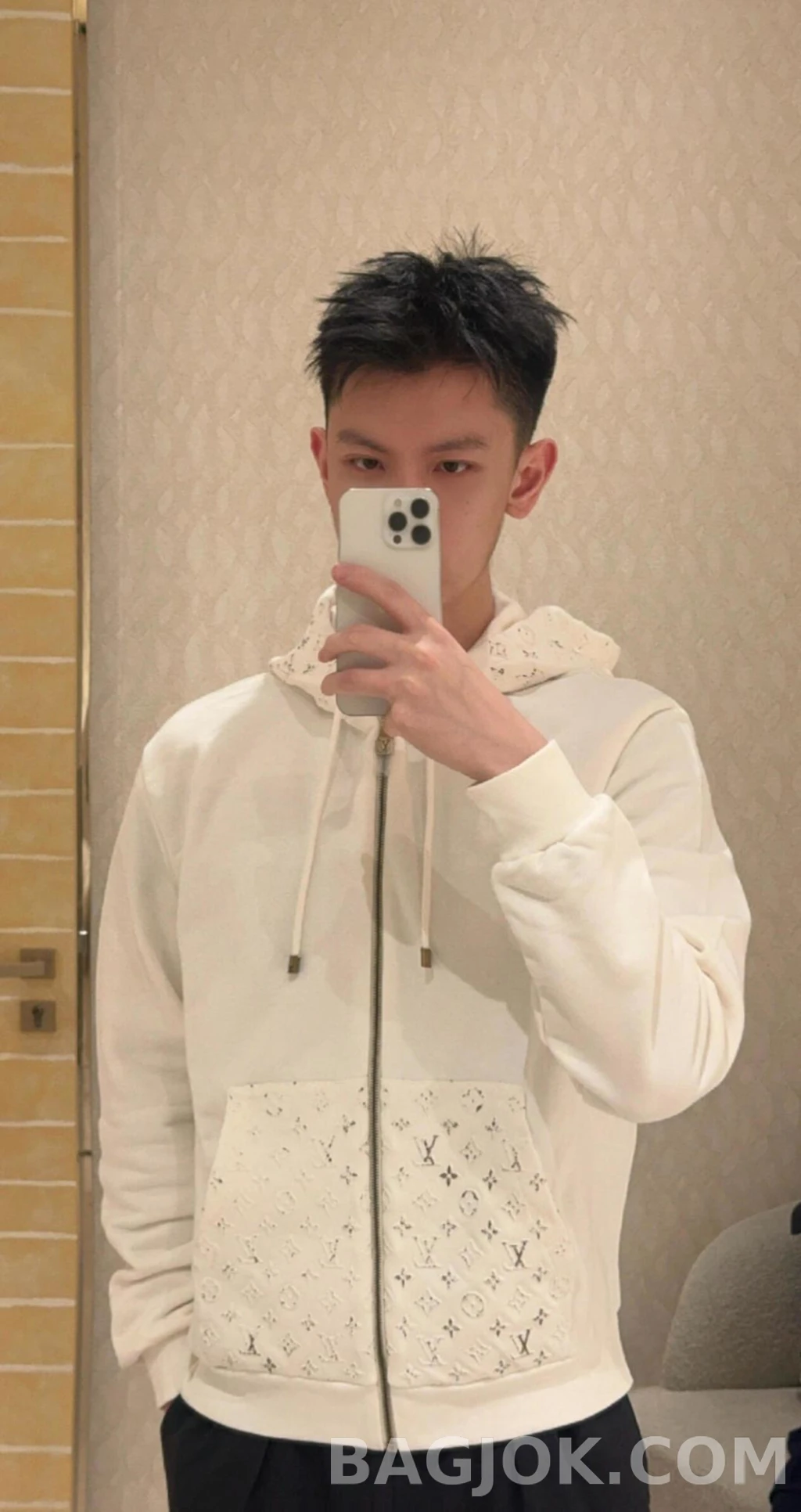 루이비통 루이비통 모노그램 후드 집업 상세 이미지