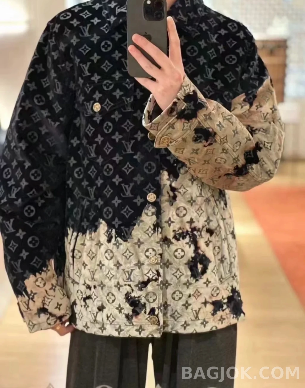 루이비통 루이비통 워싱 모노그램 재킷 상세 이미지