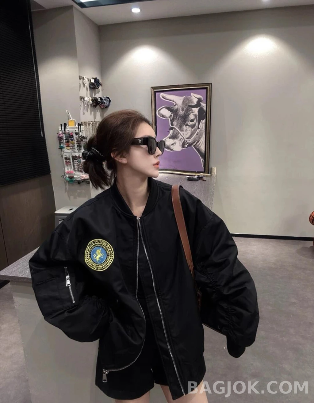 발렌시아가 발렌시아가 라이언 봄버 상세 이미지