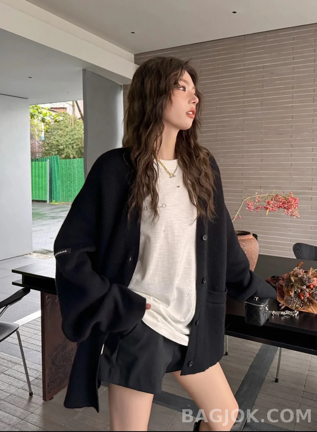 발렌시아가 발렌시아가 슬리브로고 가디건 상세 이미지