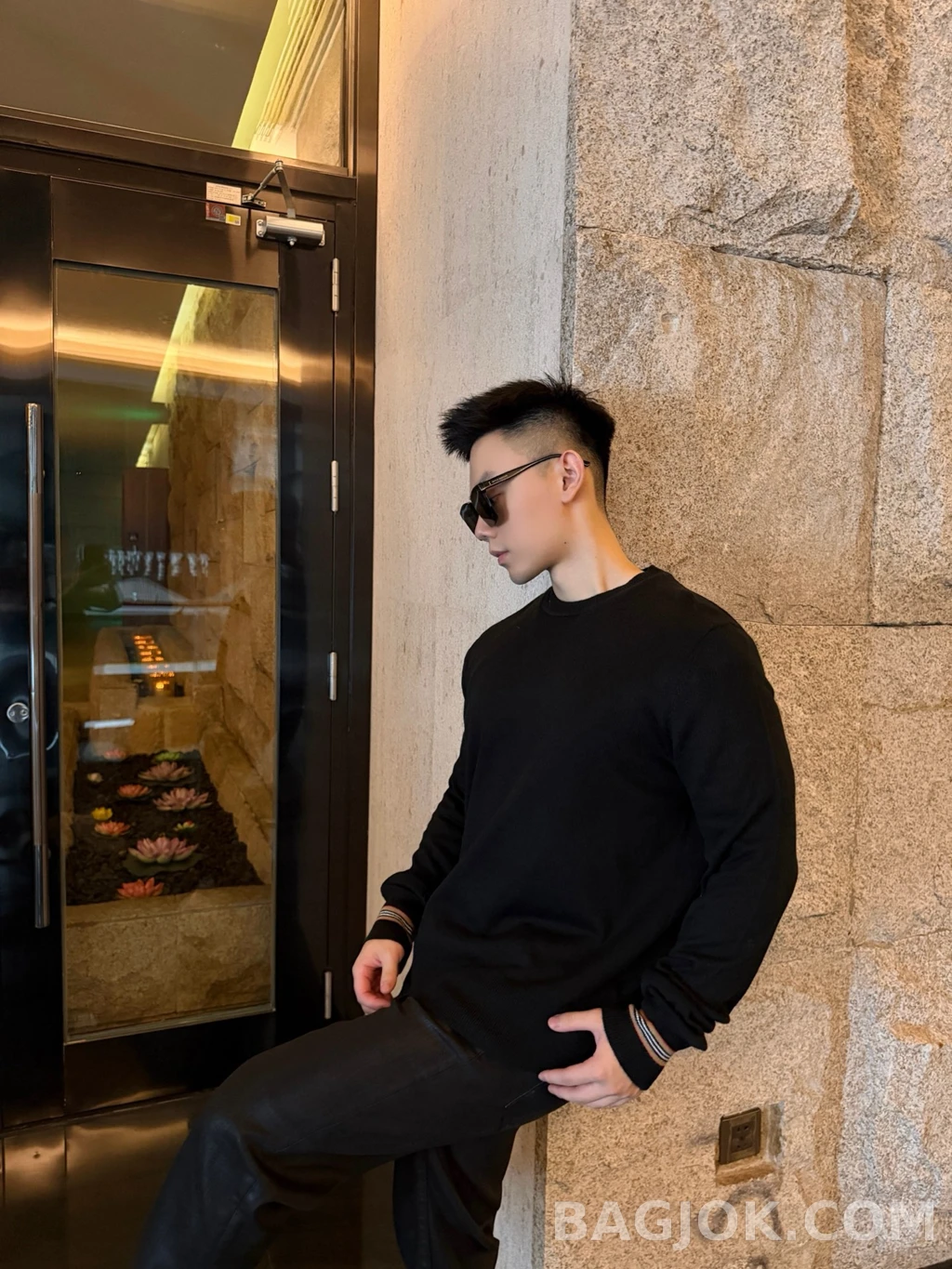 null 버버리 커프스트라이프 니트 상세 이미지