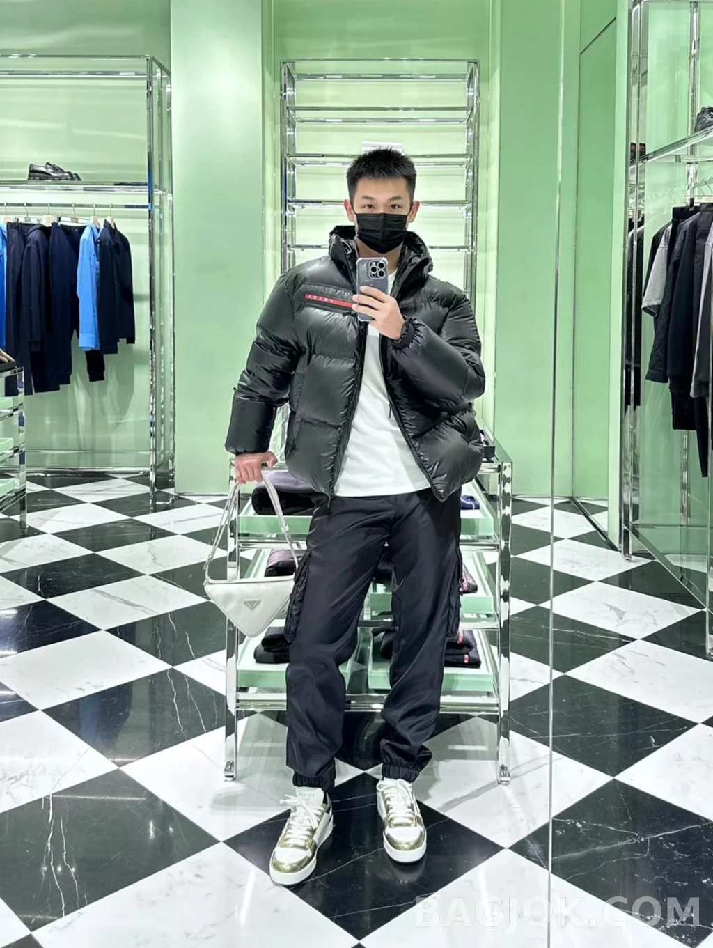 프라다 프라다 후드 패딩 상세 이미지