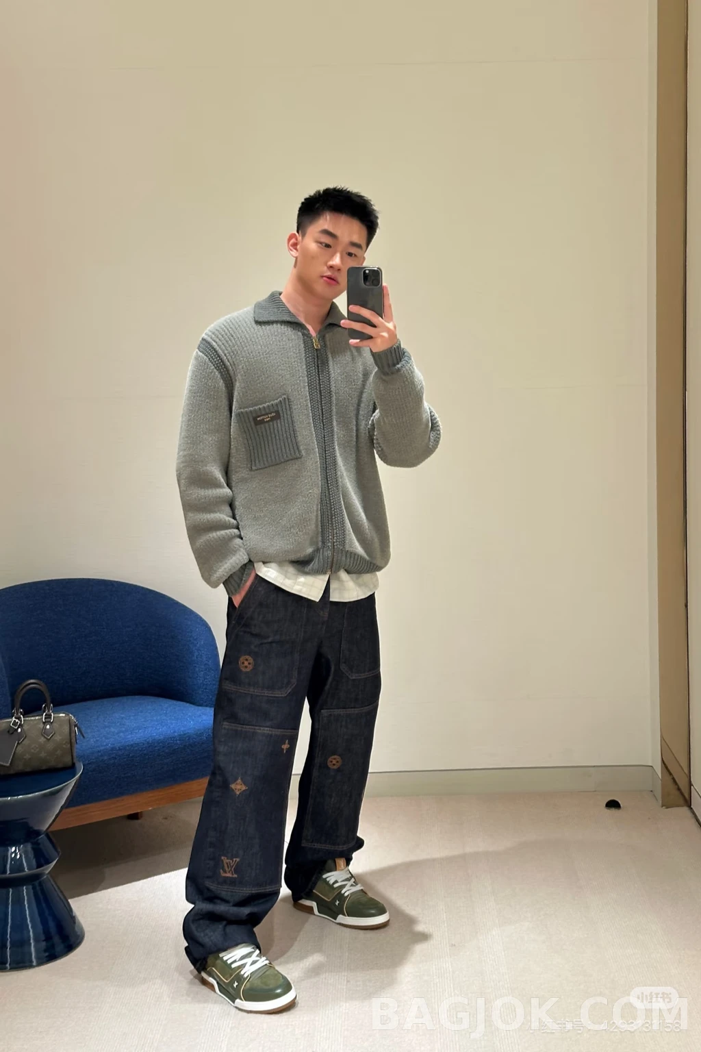 루이비통 루이비통 카라 니트 집업 상세 이미지